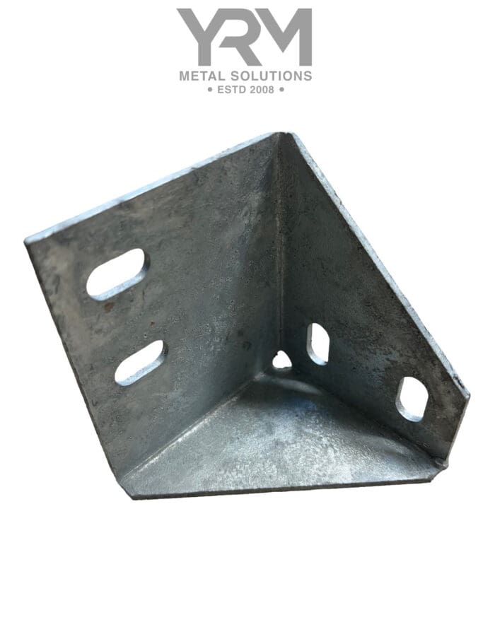 LHS HDG Sill Rail to Chassis Bracket - LR Series 2/3 109 (4 or 5 Door)